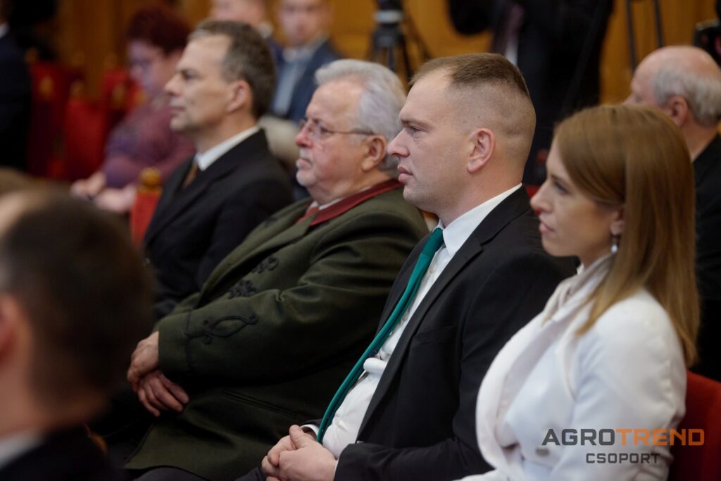 ©Jaksity Iván Ivan.jaksity@gmail.com