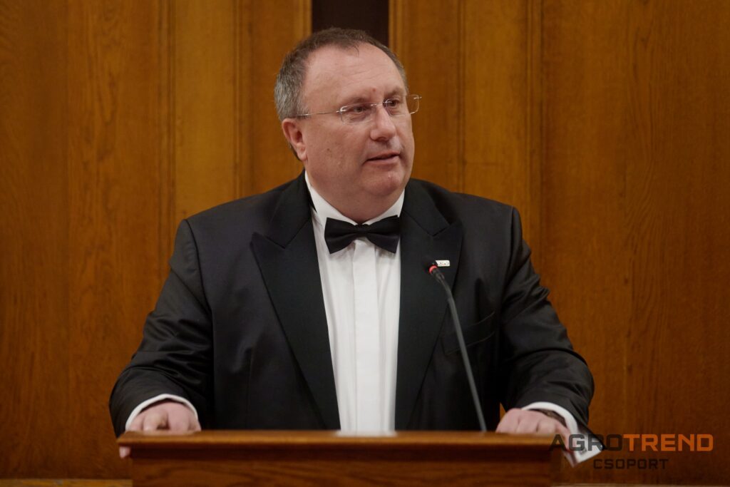 ©Jaksity Iván Ivan.jaksity@gmail.com