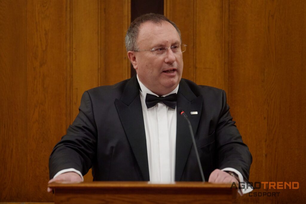 ©Jaksity Iván Ivan.jaksity@gmail.com