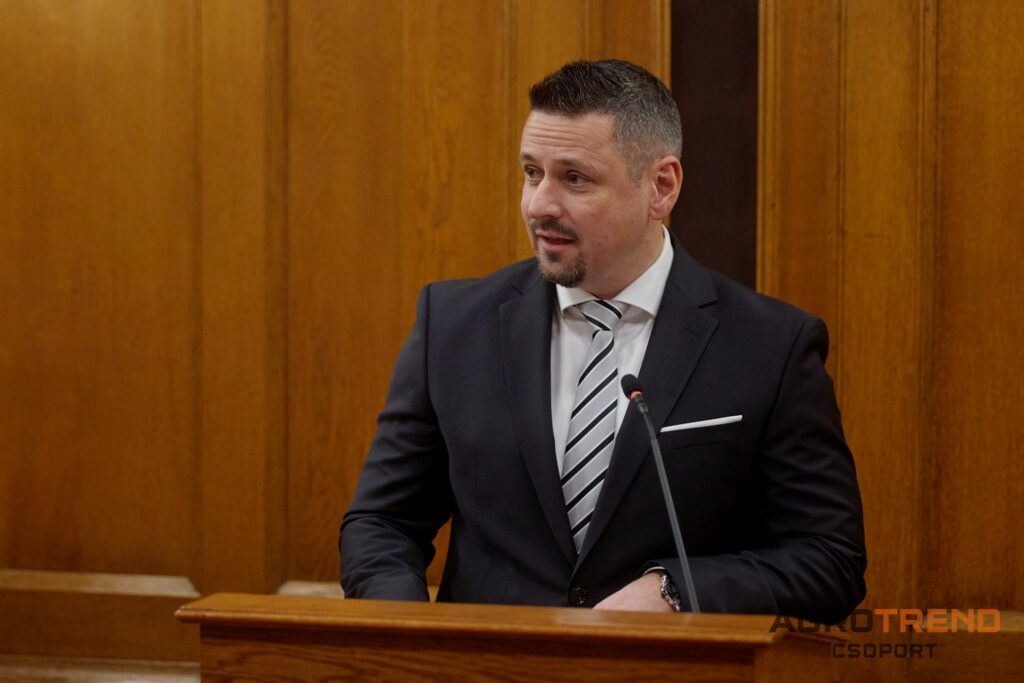 ©Jaksity Iván Ivan.jaksity@gmail.com