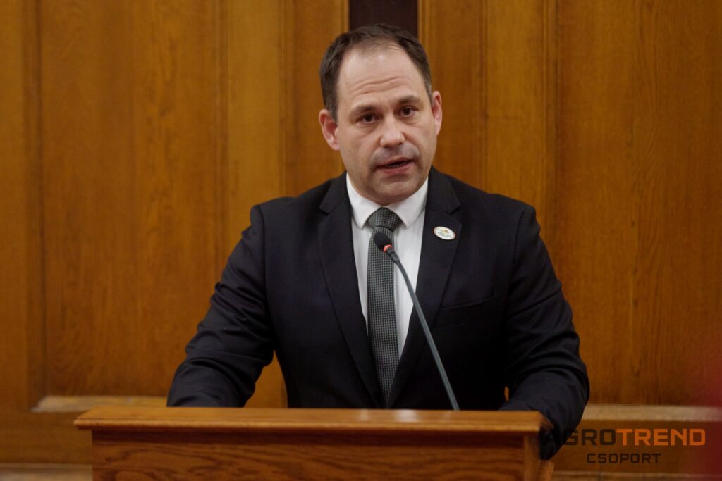 ©Jaksity Iván Ivan.jaksity@gmail.com