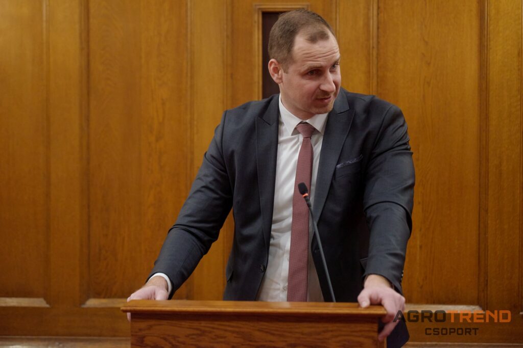 ©Jaksity Iván Ivan.jaksity@gmail.com