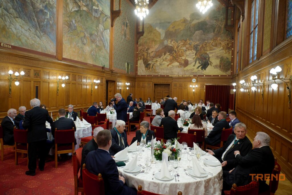 ©Jaksity Iván Ivan.jaksity@gmail.com